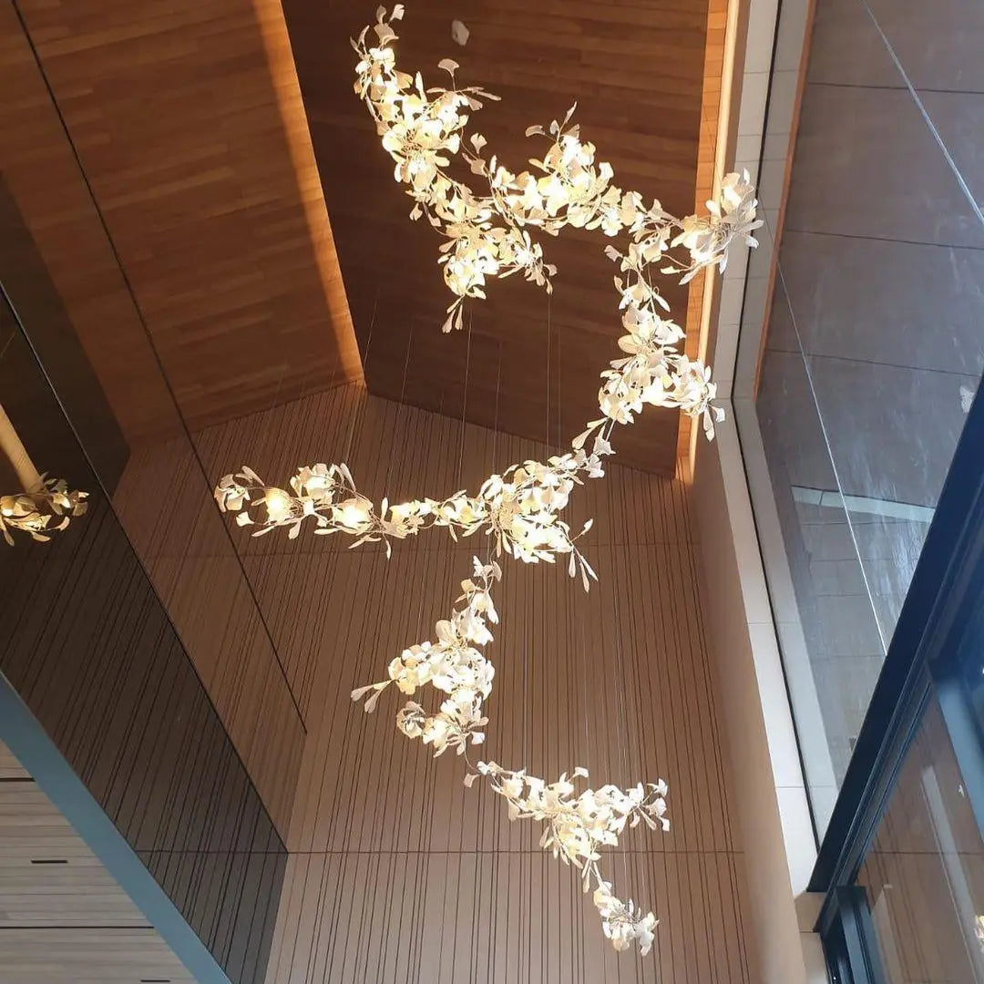 Lustre Floral Doré en Céramique