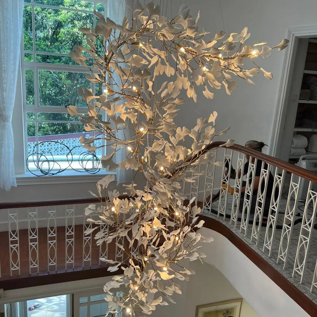 Lustre Floral Doré en Céramique