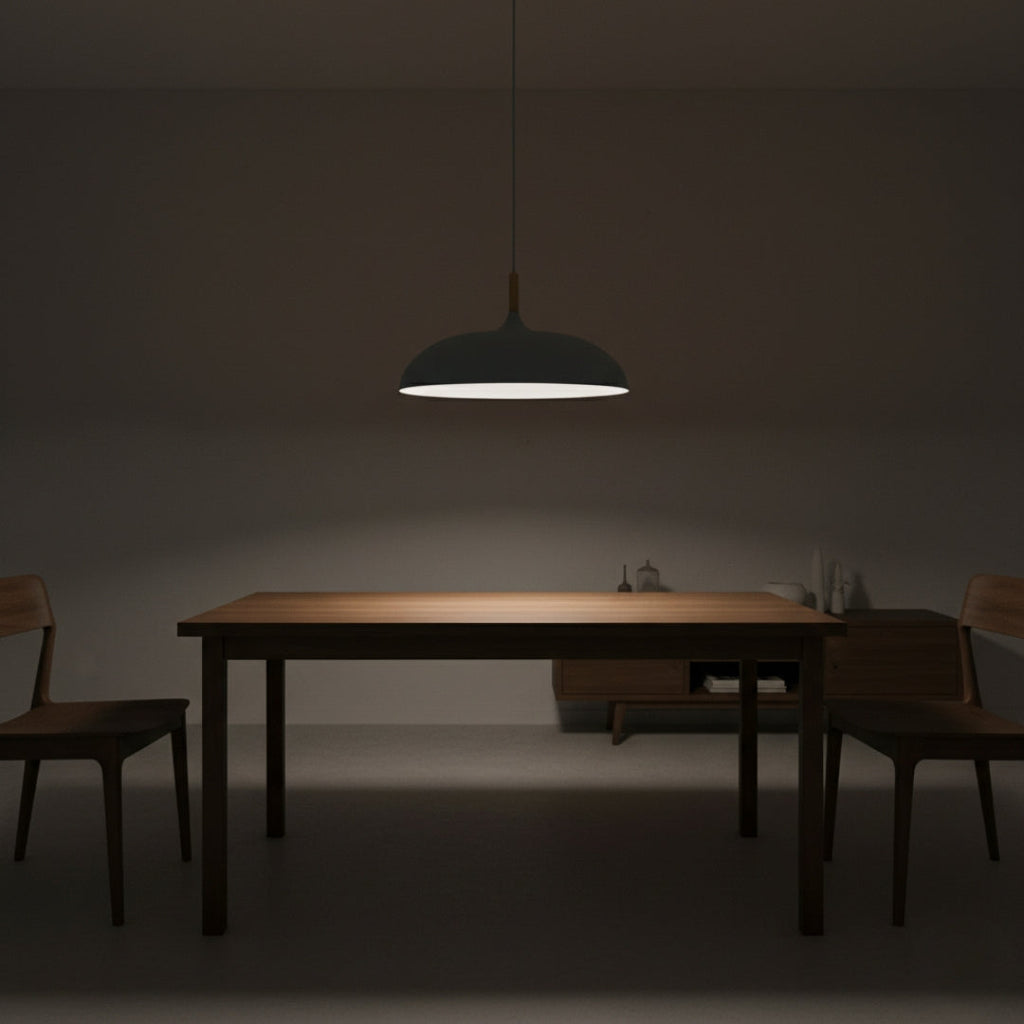 Suspension Aluminium Coloré avec Tige en Bois