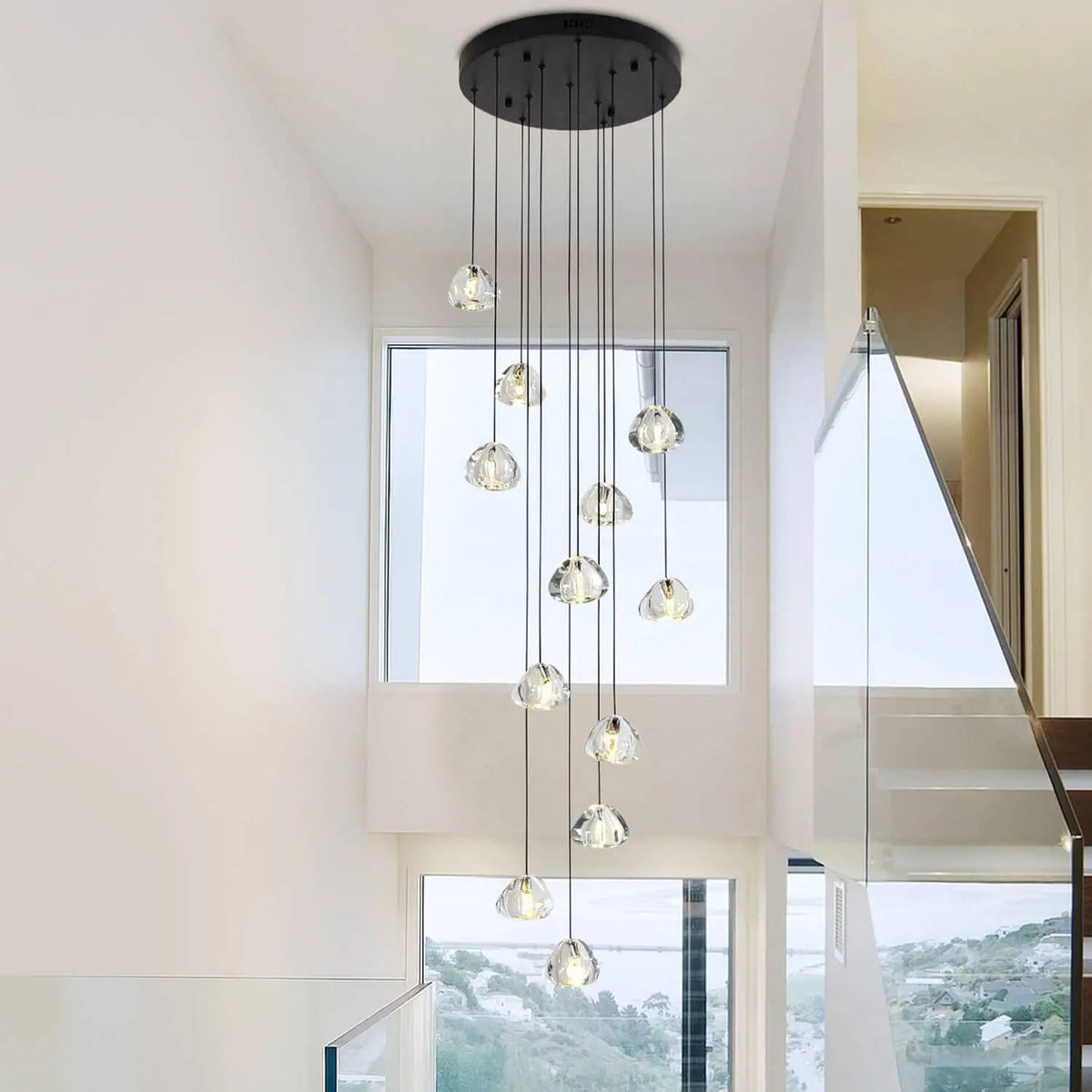 Lustre Cascade LED Noir et Cristal pour Escalier
