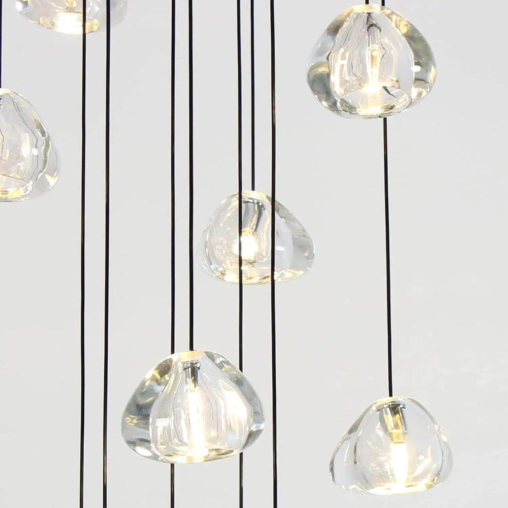 Lustre Cascade LED Noir et Cristal pour Escalier