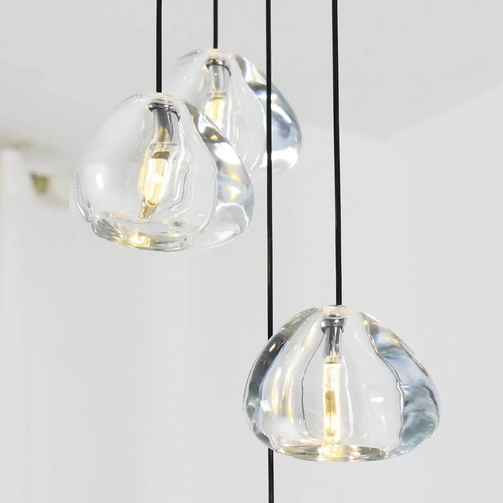 Lustre Cascade LED Noir et Cristal pour Escalier
